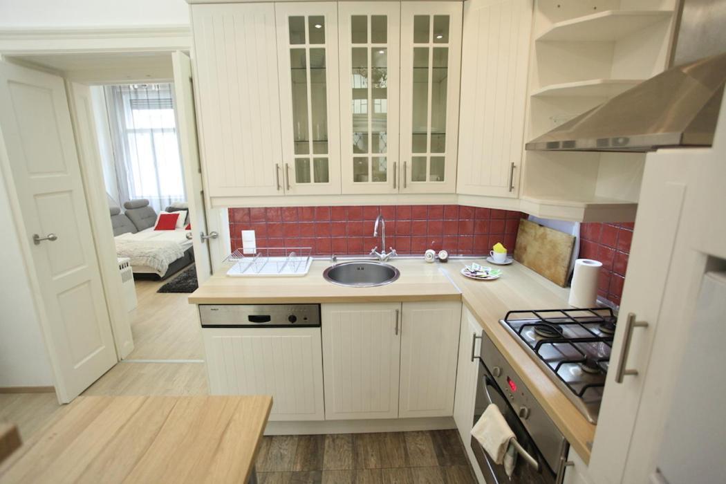 Superior Loft At Basilica Apartment Будапеща Екстериор снимка