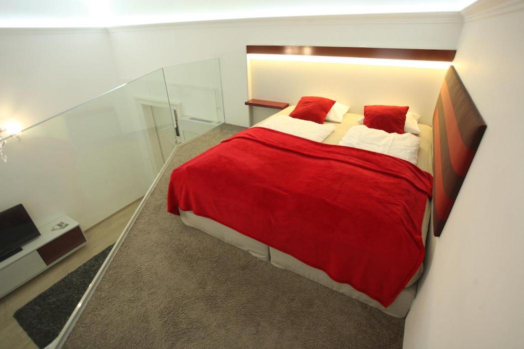 Superior Loft At Basilica Apartment Будапеща Екстериор снимка