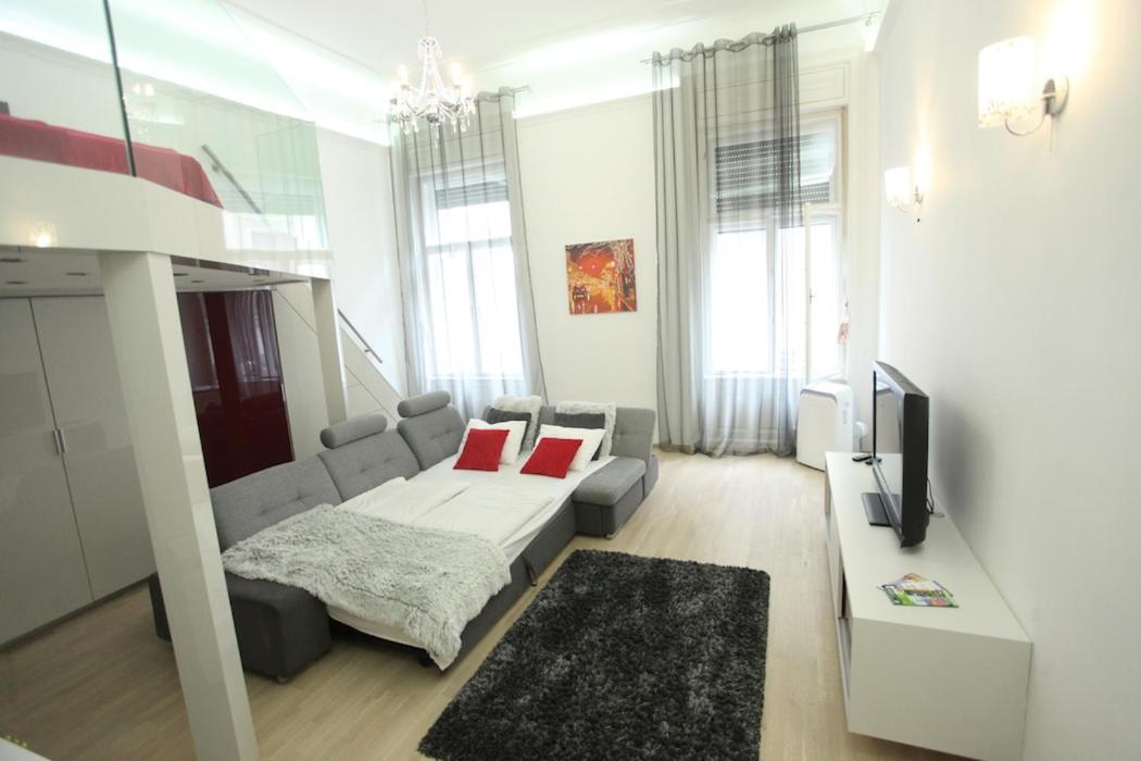 Superior Loft At Basilica Apartment Будапеща Екстериор снимка